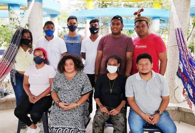 Jóvenes que se encuentran en huelga de hambre en Riohacha