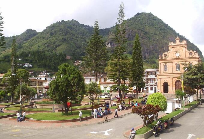 En un centro de protección al adulto mayor se han registrado decenas de contagios por Covid-19