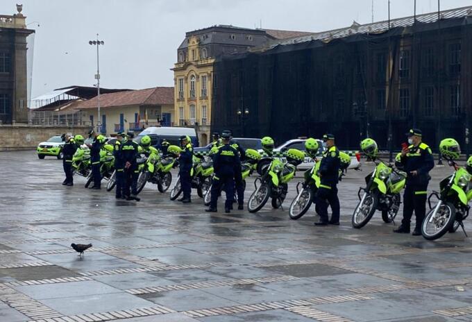 Uniforme policia colombia 2021