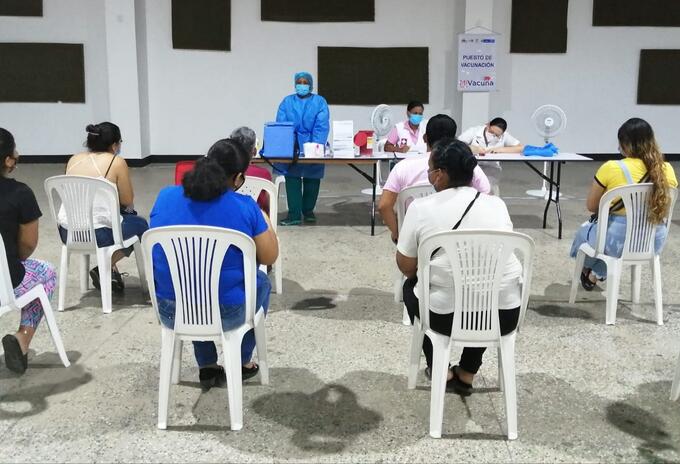 Se estará dando prioridad a la aplicación de primeras dosis para los menores de edad.