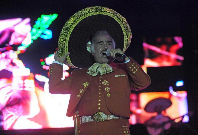 Vicente Fernández, hospitalizado a sus 81 años.