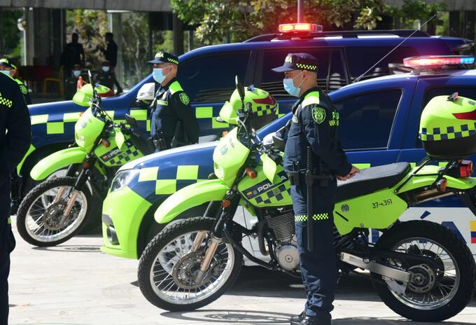 A mediados de julio se inició el plan piloto de cambio de uniformes en la Policía. Nuevos uniformes de la Policía Nacional