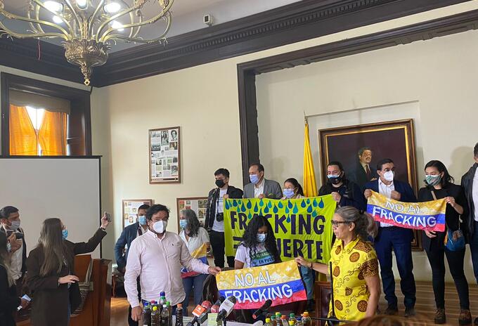 Congresistas Fracking