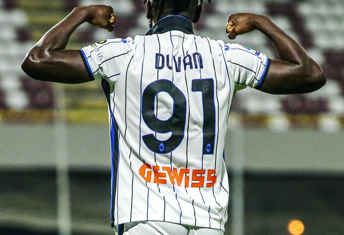 DUVÁN ZAPATA DUVÁN ZAPATA