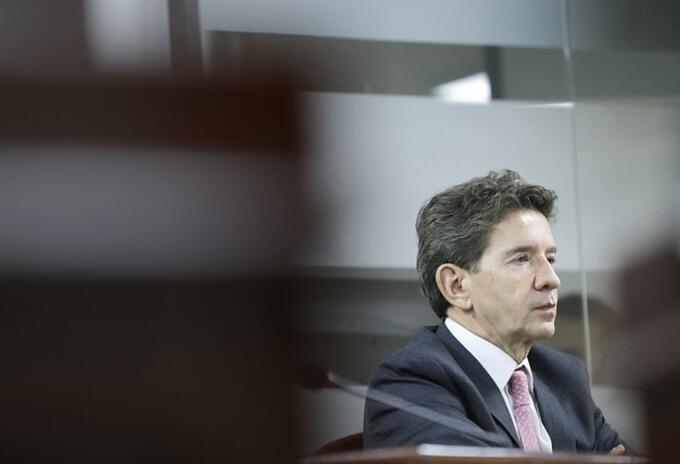 LUIS PÉREZ LUIS PÉREZ