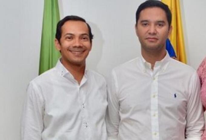 Secretario de Tránsito, Roberto Daza, y alcalde de Valledupar, Mello Castro (der.)