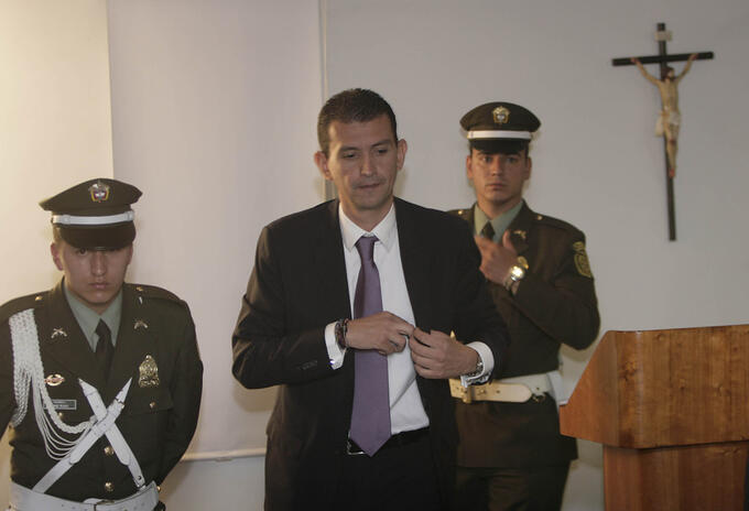 EMILIO TAPIA EMILIO TAPIA