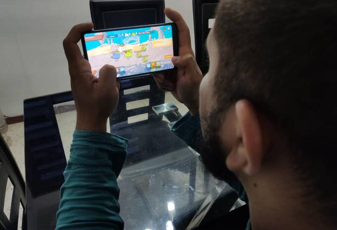 Venezolanos apelan a juegos por criptomonedas