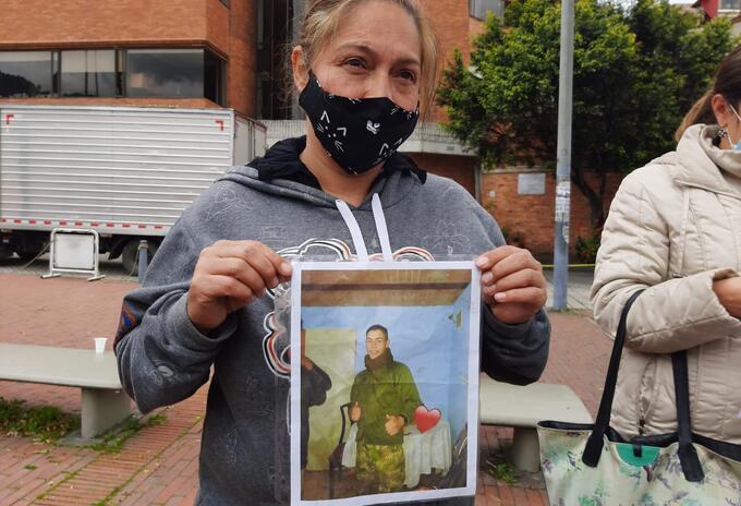 Angie Carolina Beltrán, mamá del soldado Javier Stiven Sánchez Beltrán, quien fue encontrado muerto luego de dos semanas de haber desaparecido