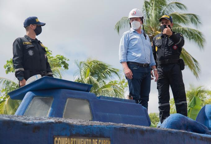 Incautación de un semisumergible del Clan del Golfo con la 'Operación Senen'