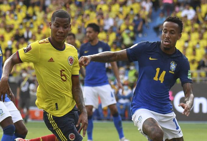 Éder Militao en el partido contra Colombia en Barranquilla Éder Militao en partido contra Colombia