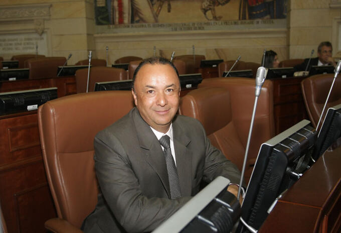 GUSTAVO HERNÁN PUENTES GUSTAVO HERNÁN PUENTES