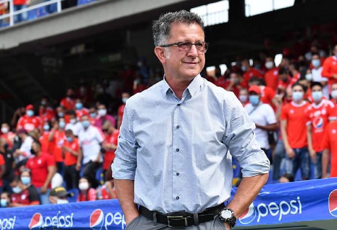 Juan Carlos Osorio sigue como técnico del América Juan Carlos Osorio en América