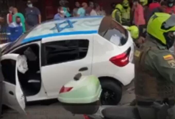 Luego de ser atracado, joven arrolló y le disparó a los ladrones Luego de ser atracado, joven arrolló y le disparó a los ladrones