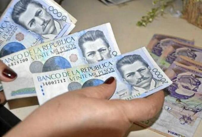 Finanzas - billetes colombianos