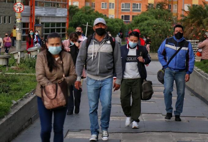 En Bogotá el uso de tapabocas es obligatorio.