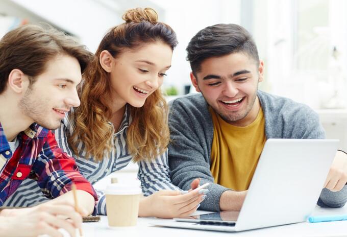 Los estudiantes pueden aplicar al crédito educativo del Icetex desde su computador.