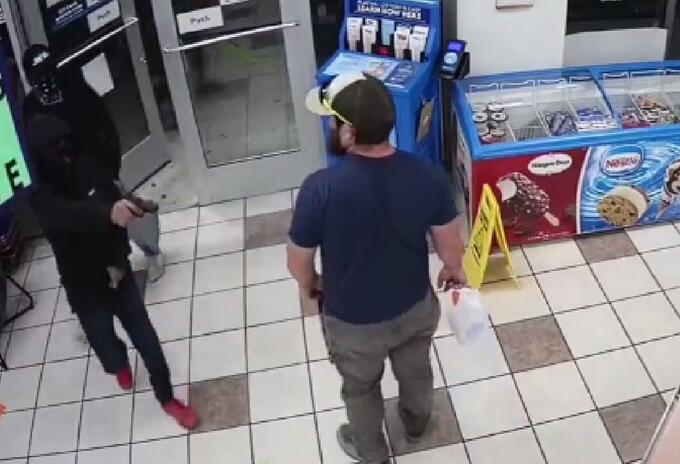 Exsoldado le dio su paliza a ladrón