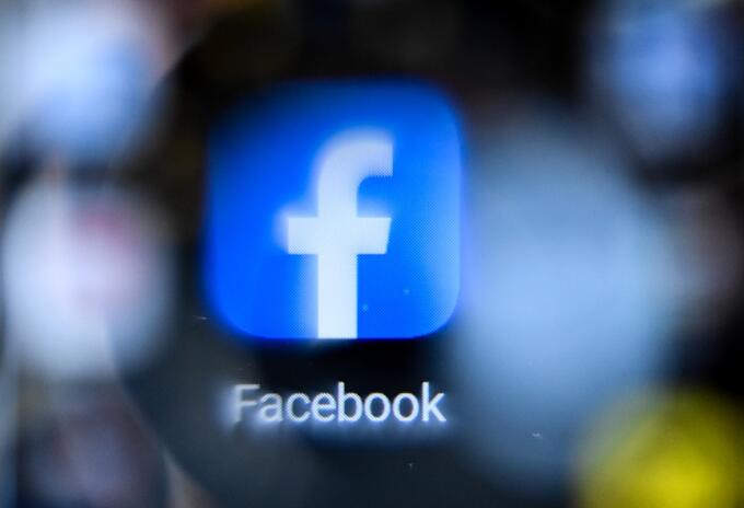 Facebook Facebook