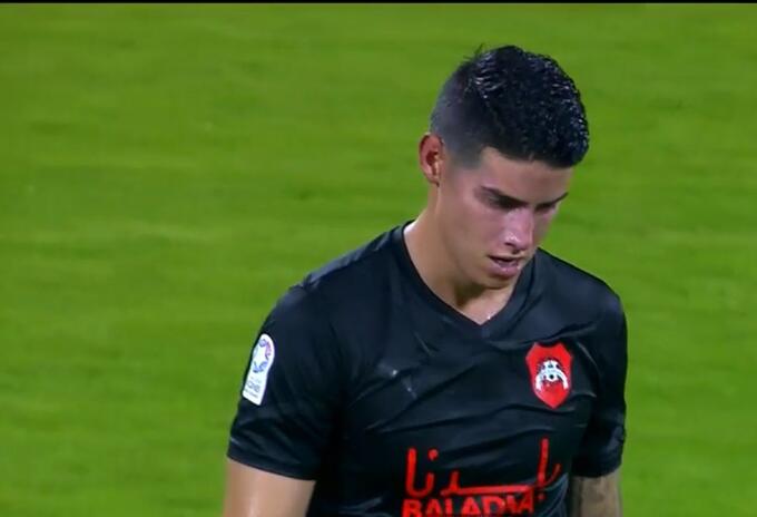 James Rodríguez en su debut con Al Rayyan