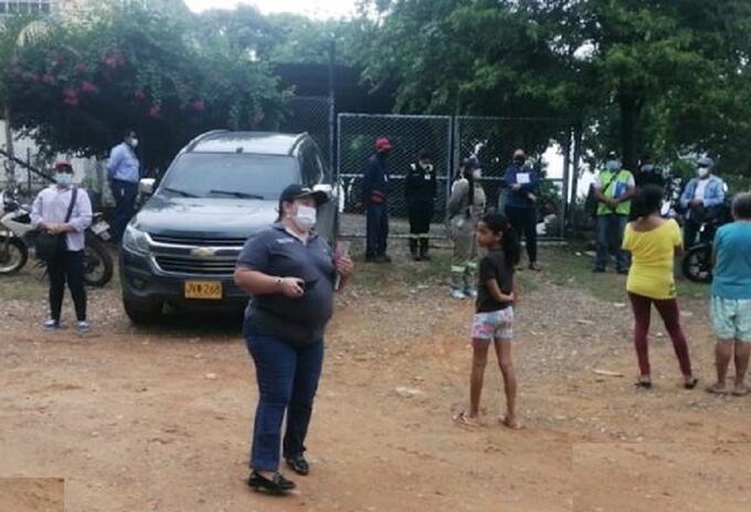 En el lugar hay 12 líneas de conducción y una de ellas tiene fuga de gas.