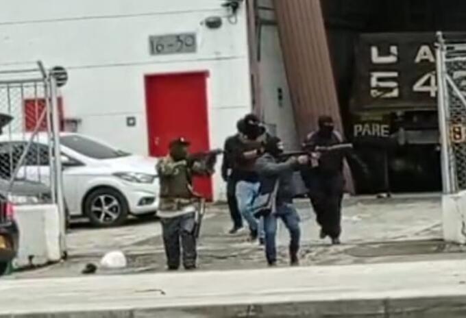 Robo a bodega de oro en Medellín.