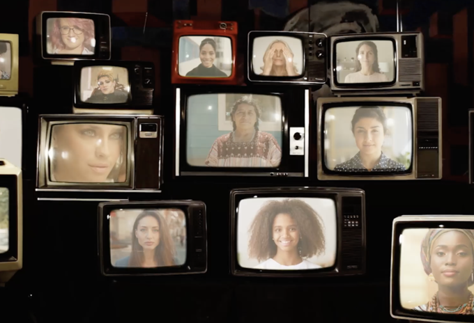 Voces E invita a 20 mujeres latinas de todas las industrias para debatir sobre el imaginario de belleza