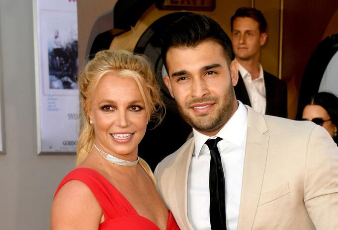 Britney Spears y Sam Asghari en la alfombra de la premier de One Upon A Time...In Hollywood Britney Spears y Sam Asghari en la alfombra de la premier de One Upon A Time...In Hollywood