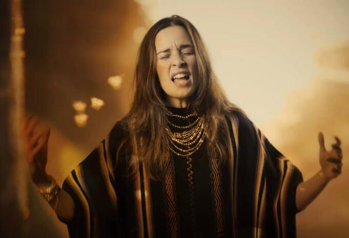 Catalina García, vocalista de Monsieur Periné Grita tierra, canción sobre el cambio climático