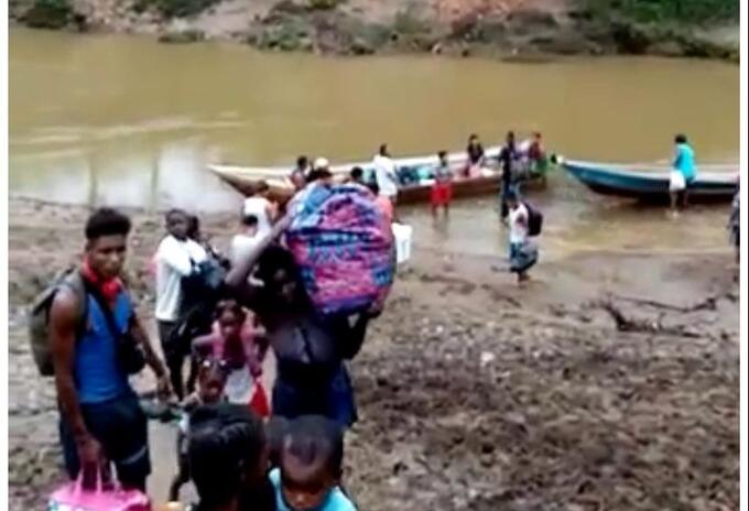 Desplazados en Bajo Baudó, Chocó, por combates.