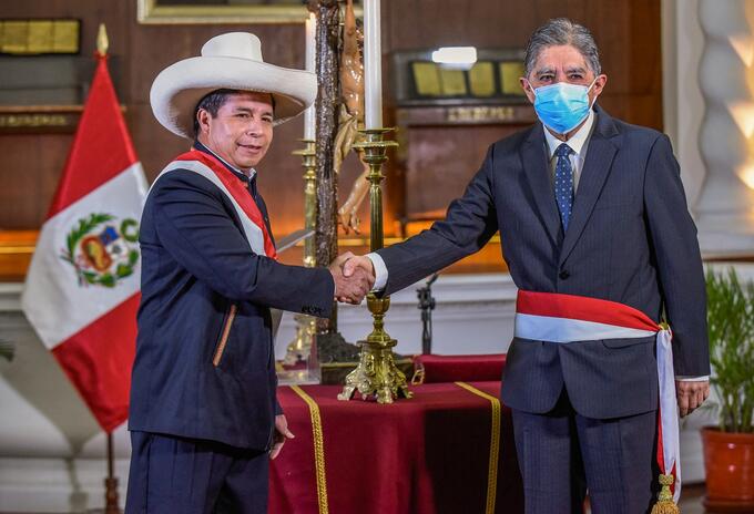 Avelino Guillén, ministro del Interior del Perú