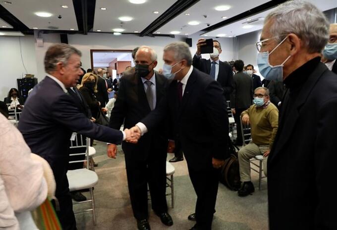 JUAN MANUEL SANTOS E IVÁN DUQUE