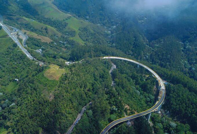 Vía Calarcá - Cajamarca