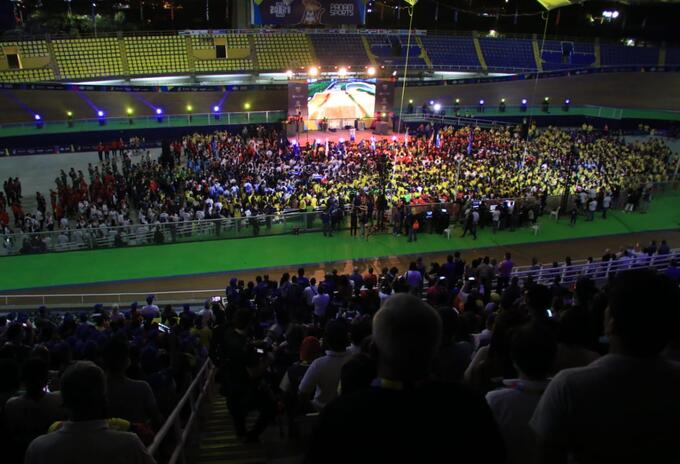 La gala de clausura estuvo compuesta por 1200 deportistas y 1500 voluntarios.