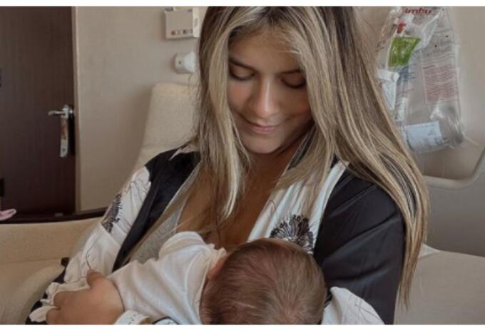 Laura Tobón y su bebé