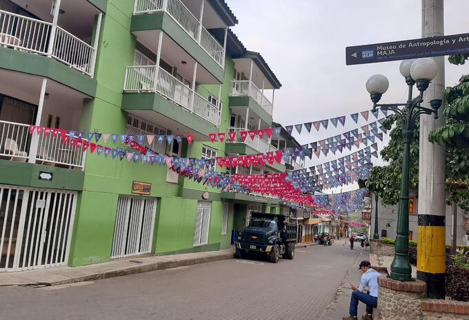 Así luces las calles de Jericó, Antioquia, previo a la programación del Hay Festival.