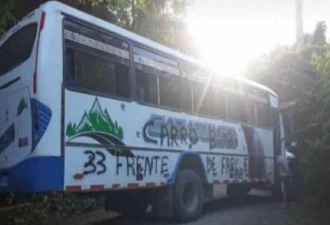 Bus con explosivos