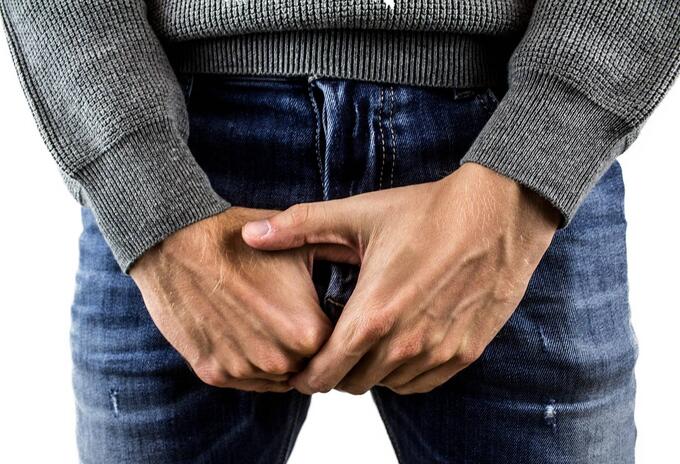El hombre sufre varias afectaciones de salud