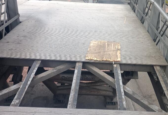 Puente peatonal se convierte en trampa mortal para los bogotanos