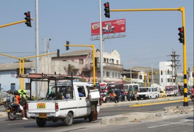 Cartagena: Robo de cables dejó sin funcionamiento el semáforo de la rotonda del mercado de Bazurto