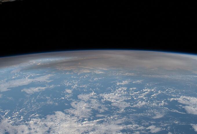Explosión en Tonga vista desde el espacio