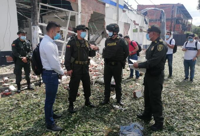 Verificación atentado carro bomba