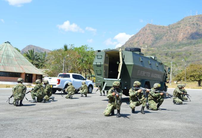vehículos blindados Arauca