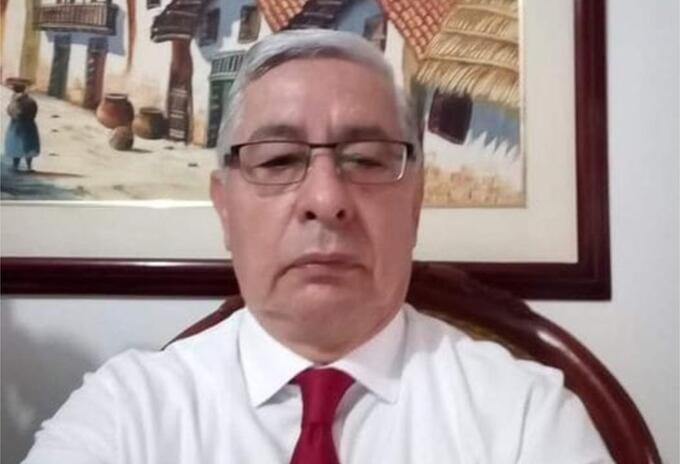 Crisanto Efrén Gaviria. inspector de Policía en Yumbo Crisanto Efrén Gaviria. inspector de Policía en Yumbo
