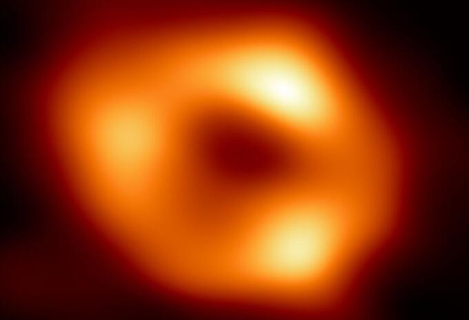 Primera imagen del agujero negro en el corazón de la Vía Láctea Primera imagen del agujero negro en el corazón de la Vía Láctea