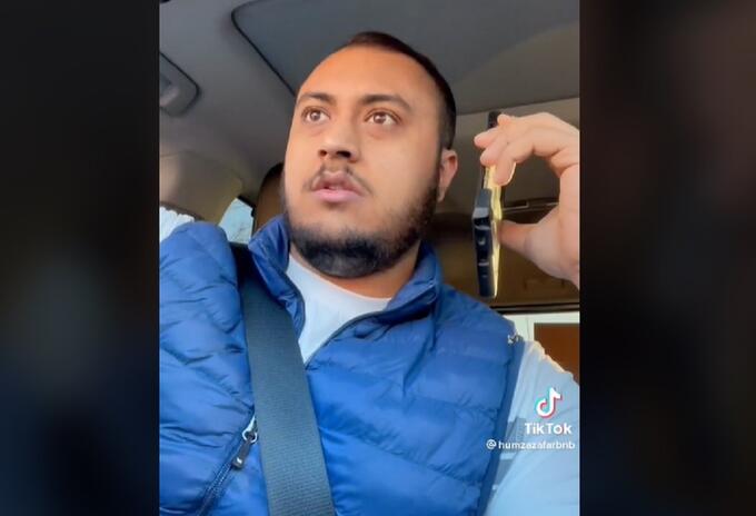 Joven renuncia por teléfono