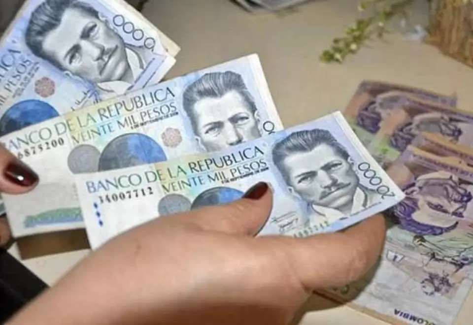 Finanzas - billetes colombianos