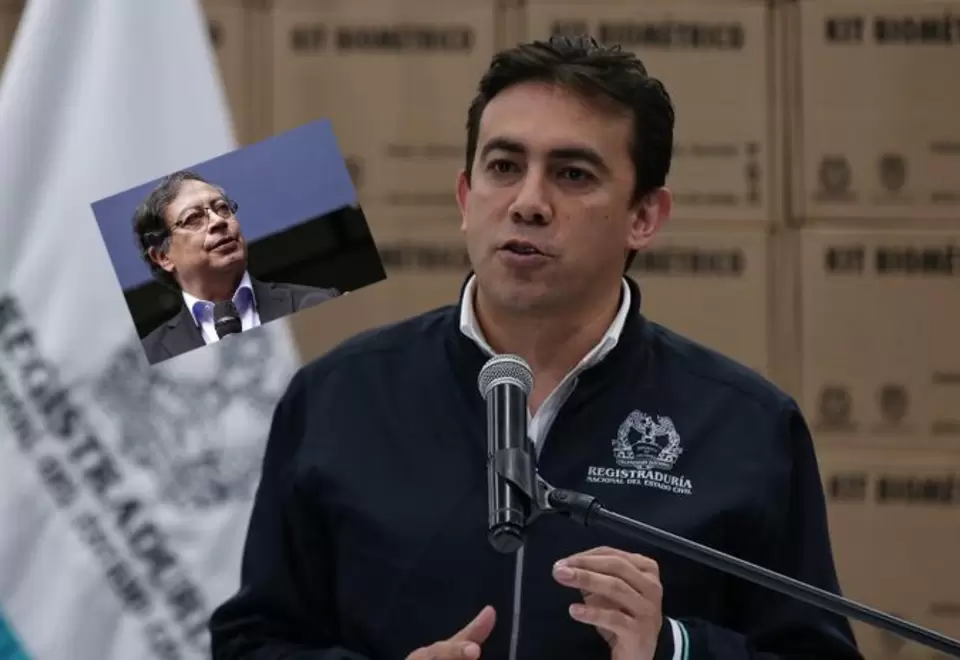 Registrador Alexander Vega y Gustavo Petro