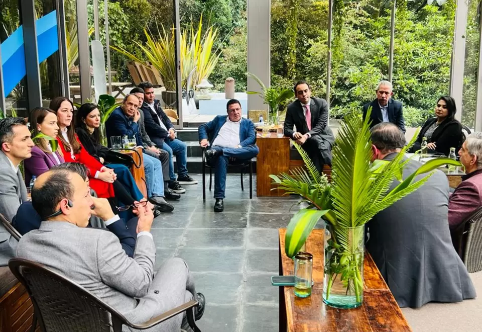 César Gaviria y bancada liberal