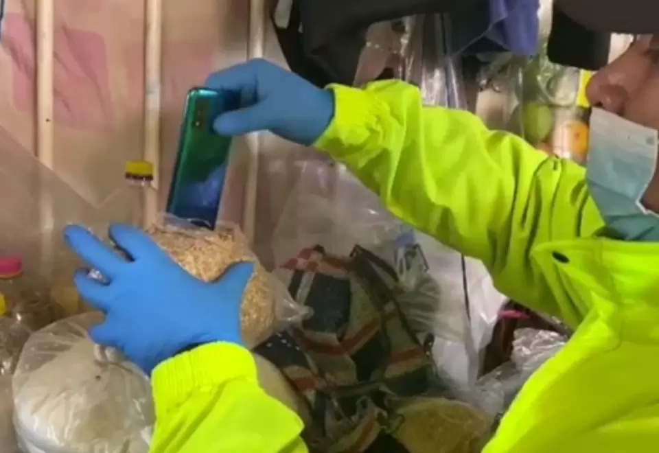 Más de 40 celulares fueron encontrados en la cárcel la Modelo de Bogotá